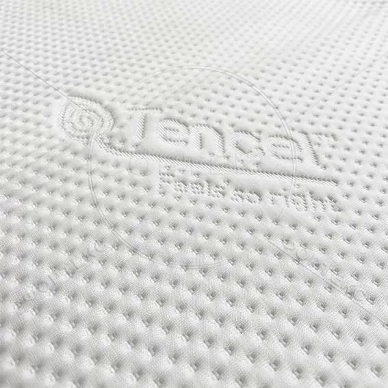 Трикотажное полотно TENCEL131 белого цвета с текстовым узором