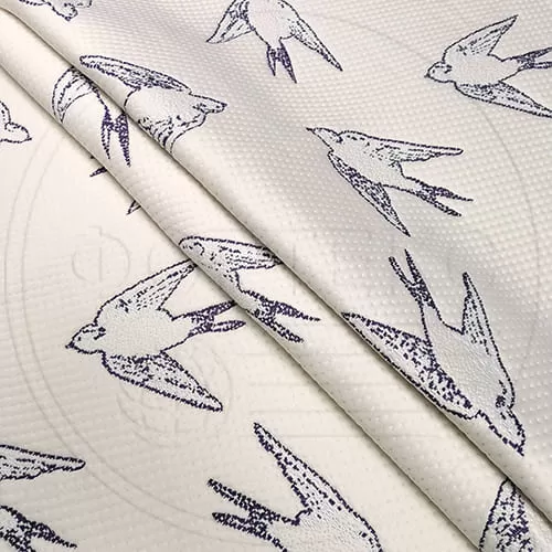 Трикотажное полотно FRTX 25 034 Ласточка белого цвета с фиолетовым рисунком