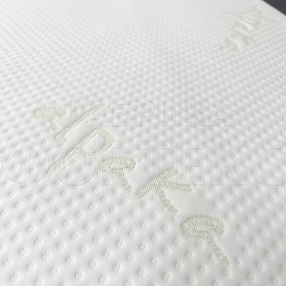 Трикотажное полотно оптом Alpaka FS белое с золотистой вышивкой