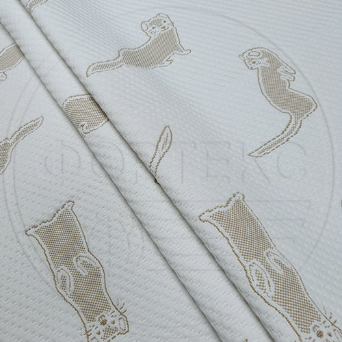 Трикотажное полотно FRTX 25 032 Соболь белого цвета с бежевым рисунком