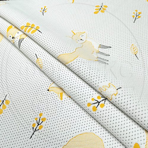 Трикотажное полотно FRTX 25 030.1 Лиса белого цвета с ярким рисунком